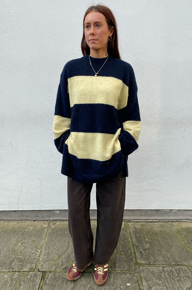 Stella Nova Knitted Lovely Yellow Loose Fit Sweater