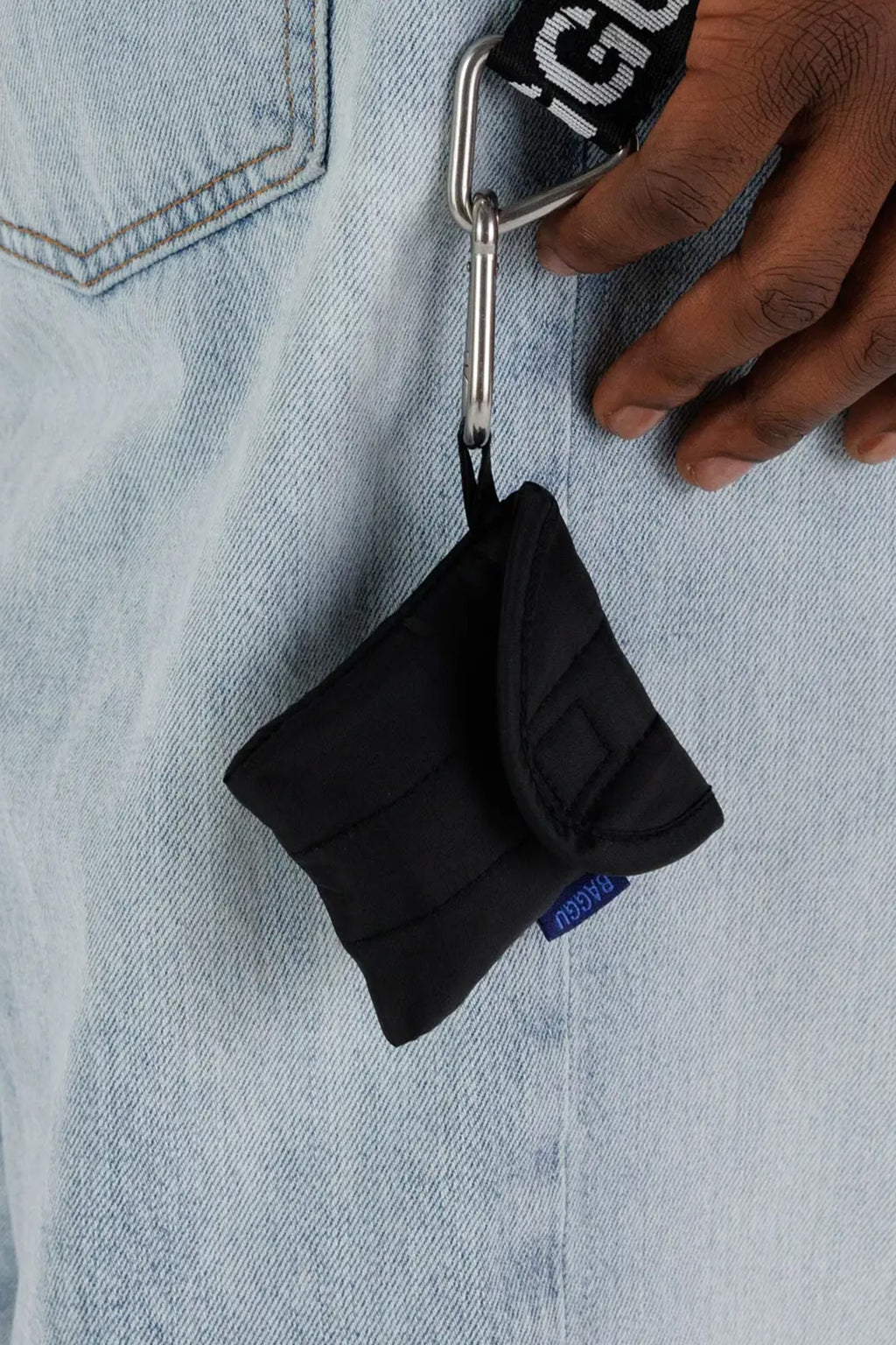 Baggu Black Puffy Earbud Case