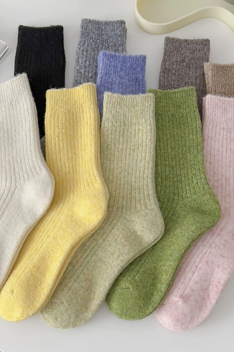 Solid Cashmere Warm Socks & Ribbed Wool Lime Socks