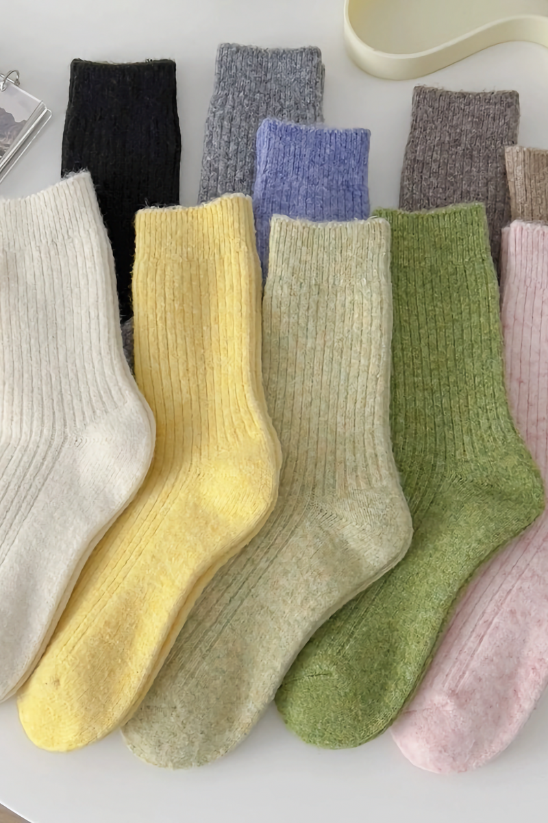 Solid Cashmere Warm Socks & Ribbed Wool Yellow Socks