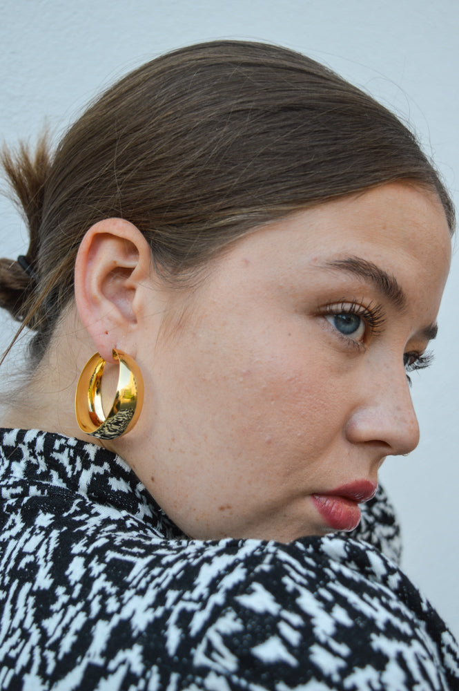 Amano Angie Vintage Yellow Gold Hoop Earrings