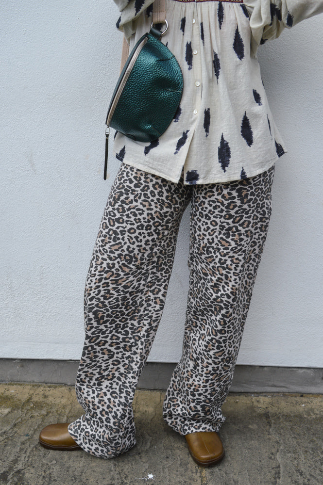 ICHI Jilla Cornstalk Leopard Jeans