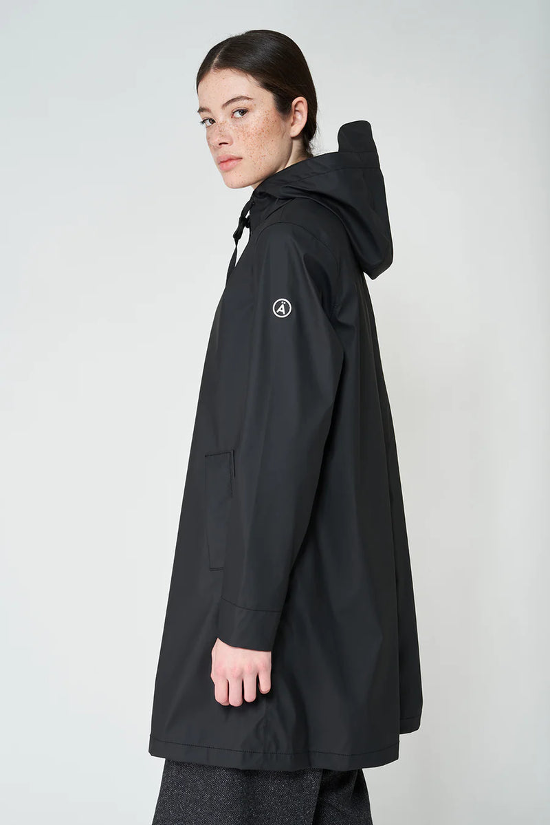 Tantä Nuovola Black Raincoat