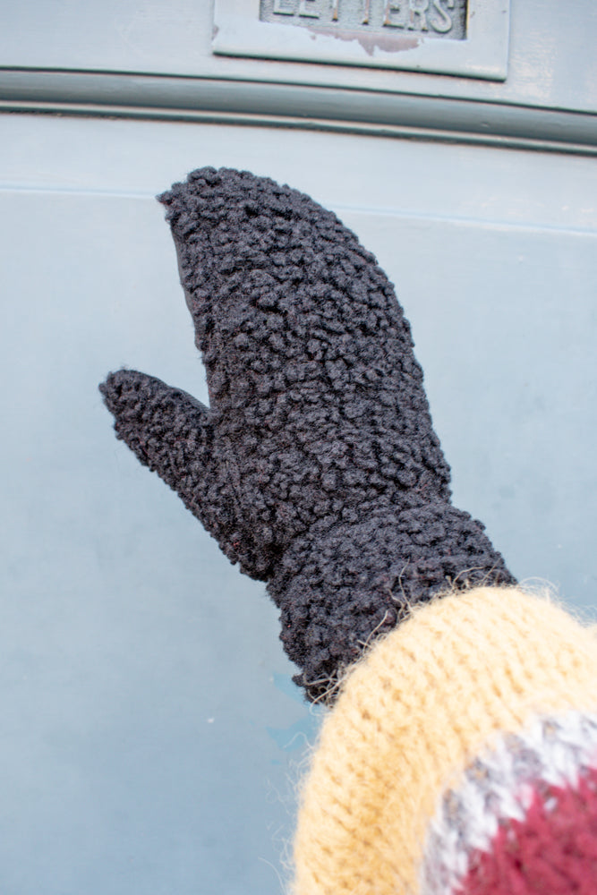 Beck Sondergaard Teddy Black Gloves - The Mercantile London